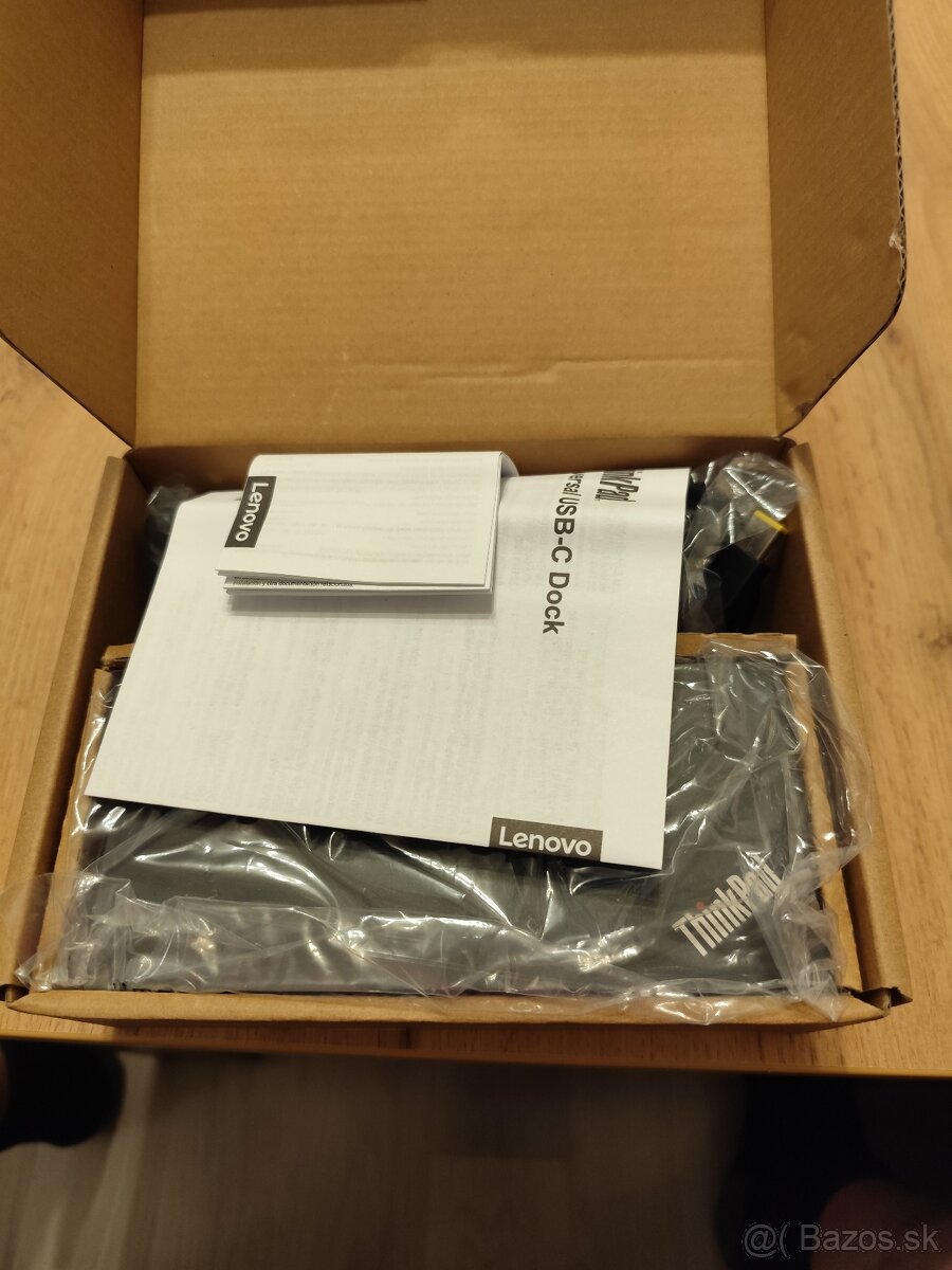 Lenovo ThinkPad Universal USB-C Dock - 4