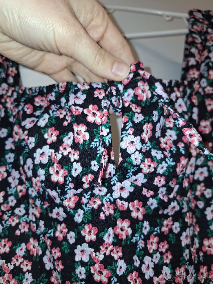 Midi kvetované šaty - 4