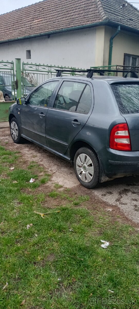 Predám škoda Fabia y6 - 4