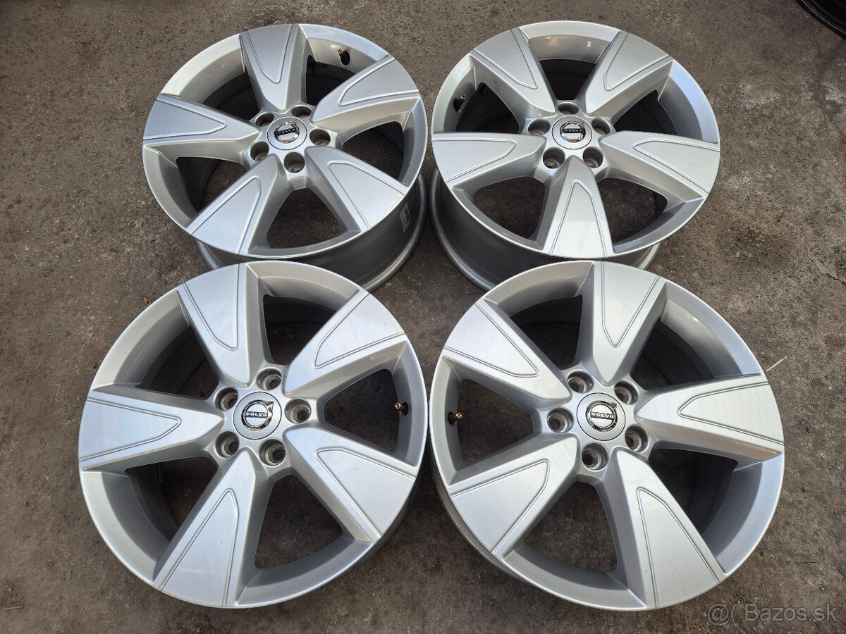 5x108 r17 ET50,5 x 7,5J elektróny originál VOLVO - 4