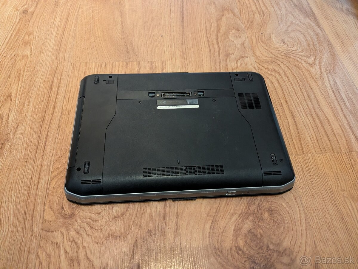 DELL Latitude – Intel i5 / 256GB SSD - 4