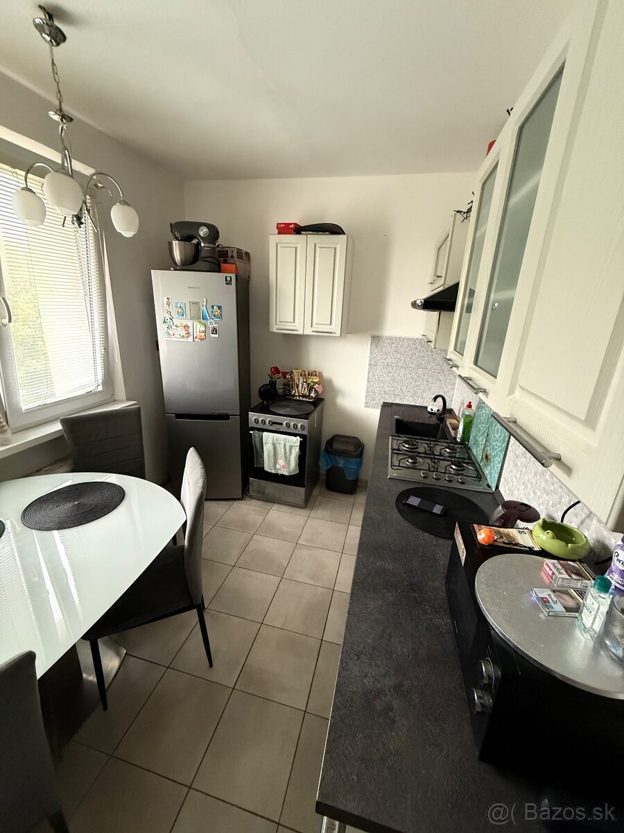 Predám 2izbový byt vo Veľkom Krtíši - 4