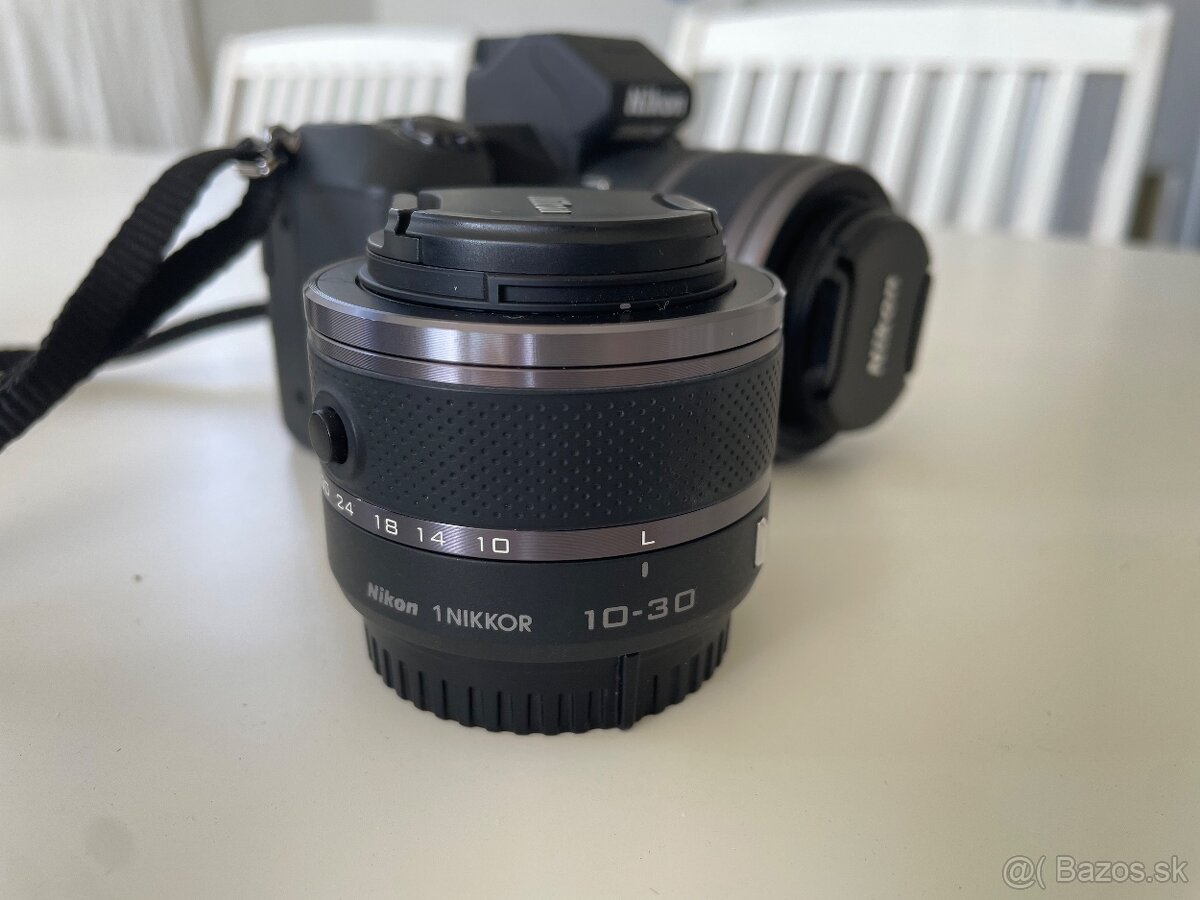 Nikon 1 V2 - 4