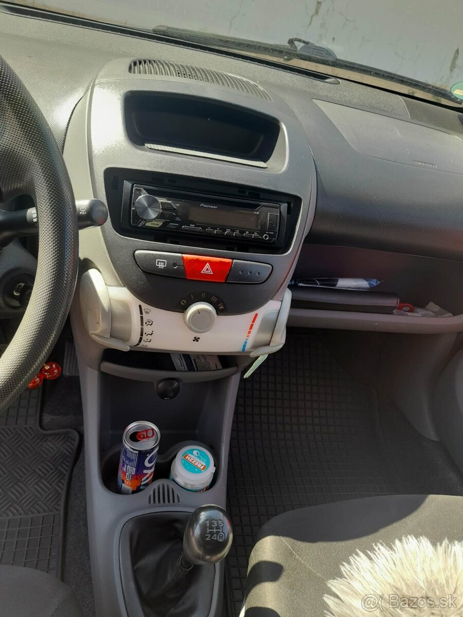 Toyota Aygo - 4