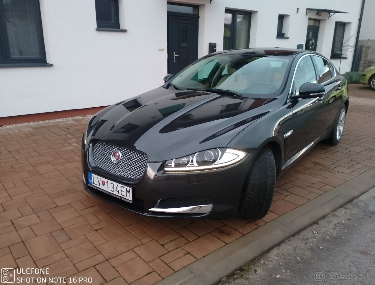Jaguár XF 2,2 - 4