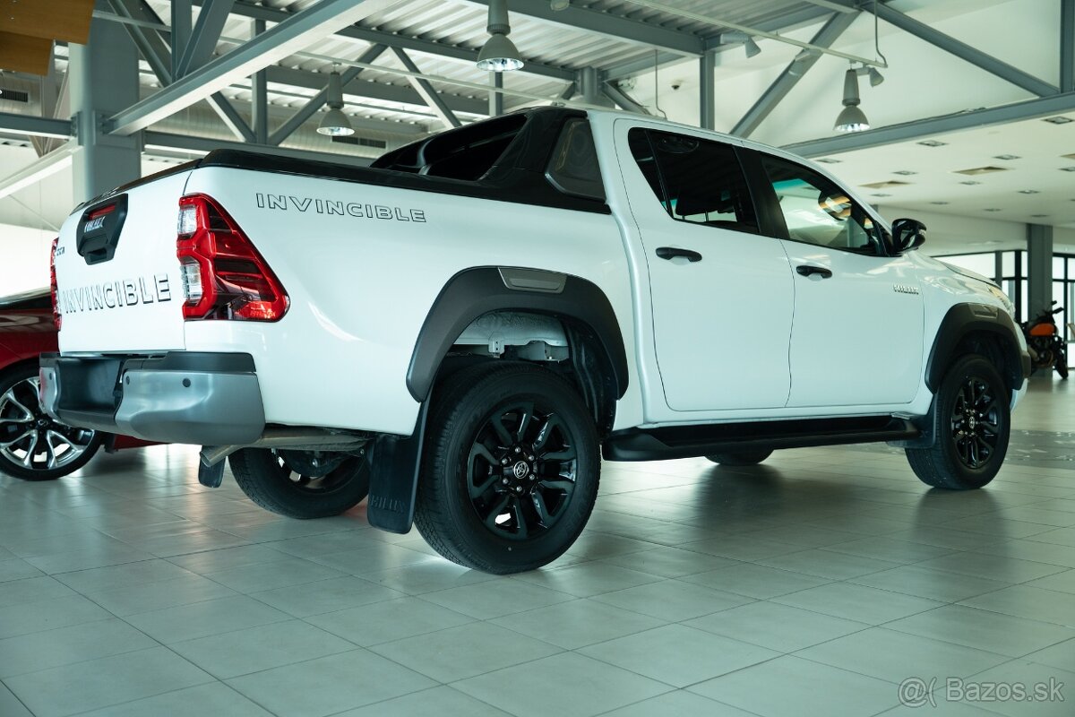 Toyota Hilux DC 2.8 I D-4D Invincible Sport 4x4 A/T