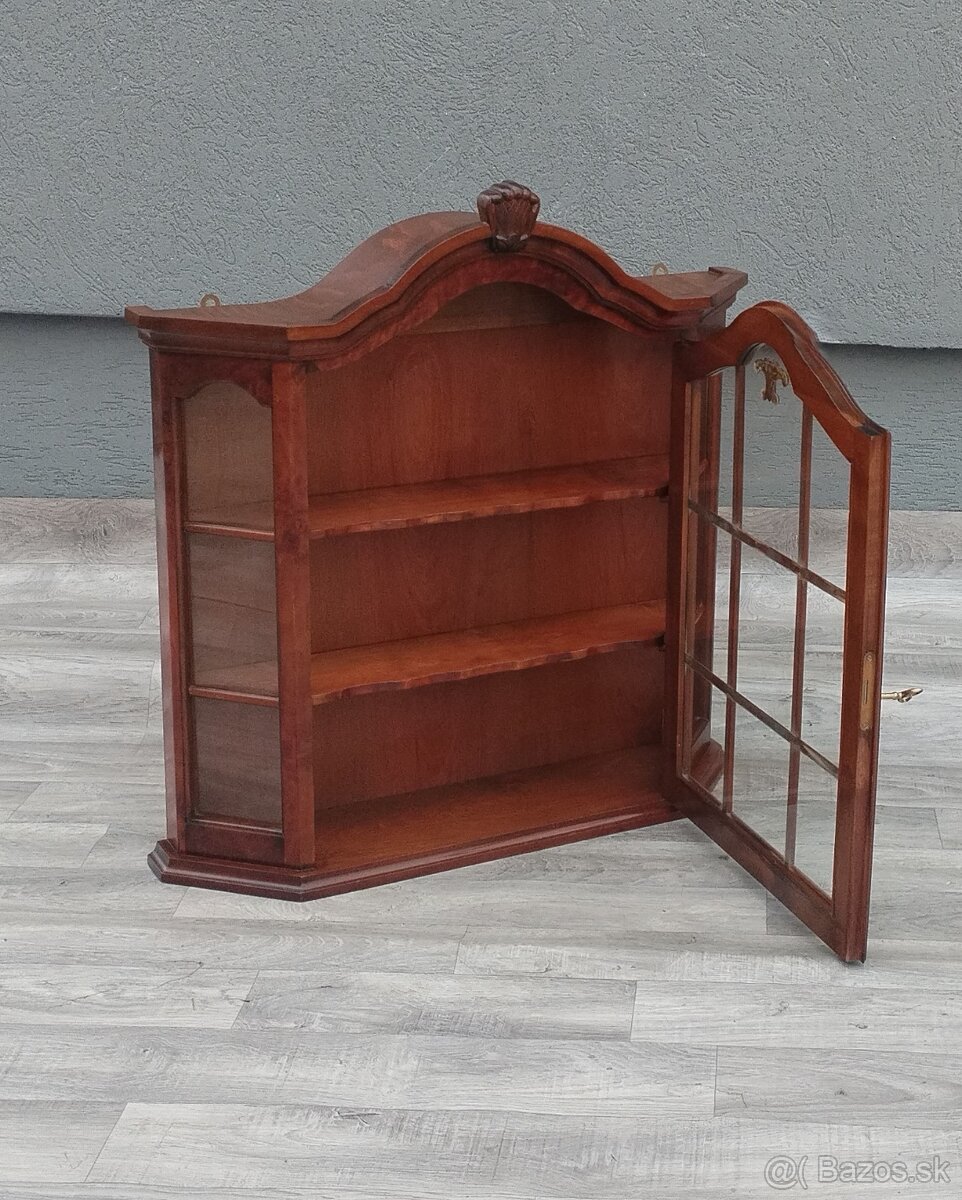 Vitrína nástenná – 71 x 67 x 16 cm. - 4