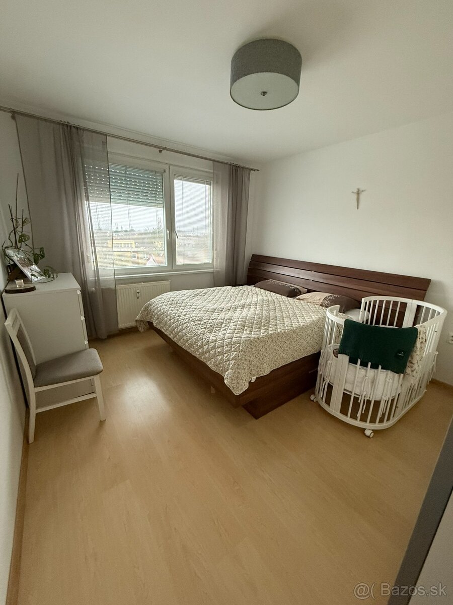 Znížená cena_príjemný, premyslený a veľký 3 izbový byt - 4