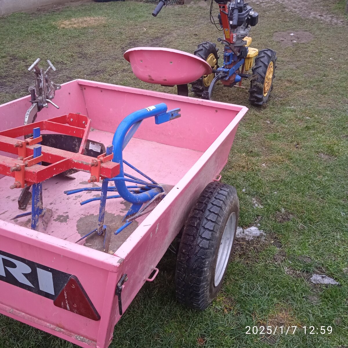 Predám Malotraktor akzat motor Vari 4 takt. - 4