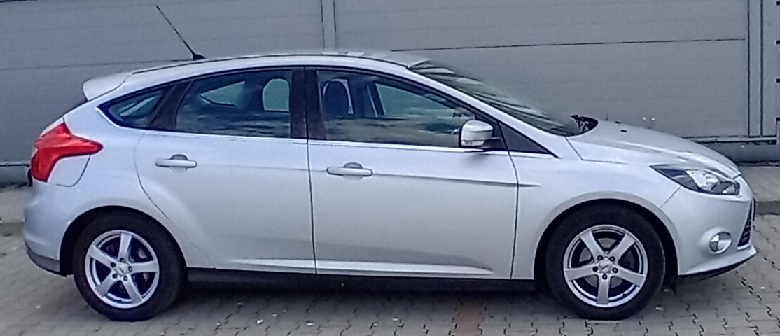 FORD FOCUS TITANIUM - 4