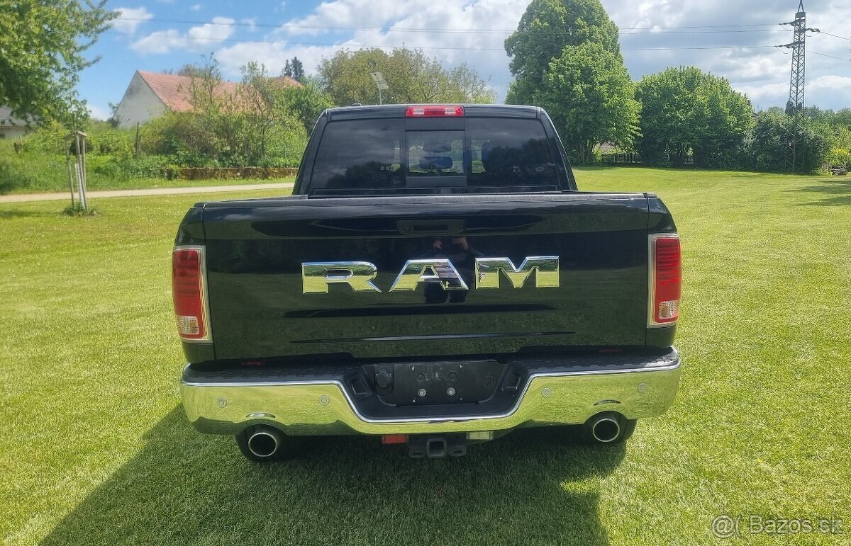 Dodge RAM 1500 Laramie