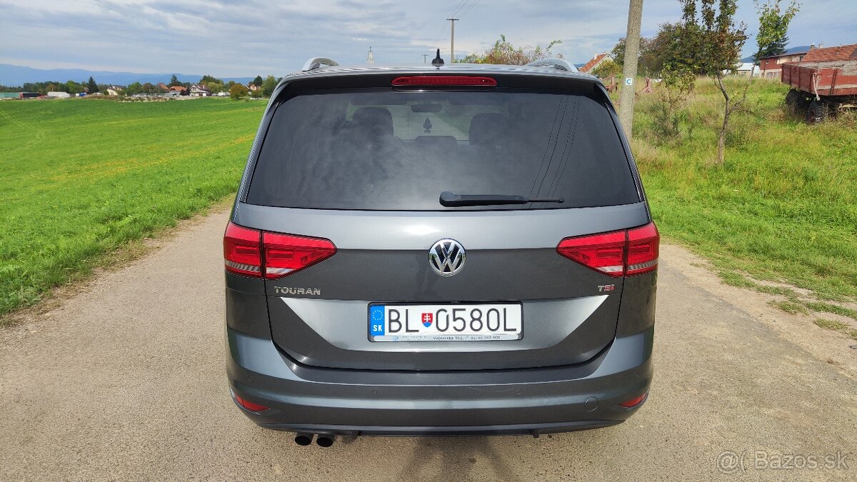 2017 Touran nový model, tsi 110kw,dsg 7st, top výbava - 4