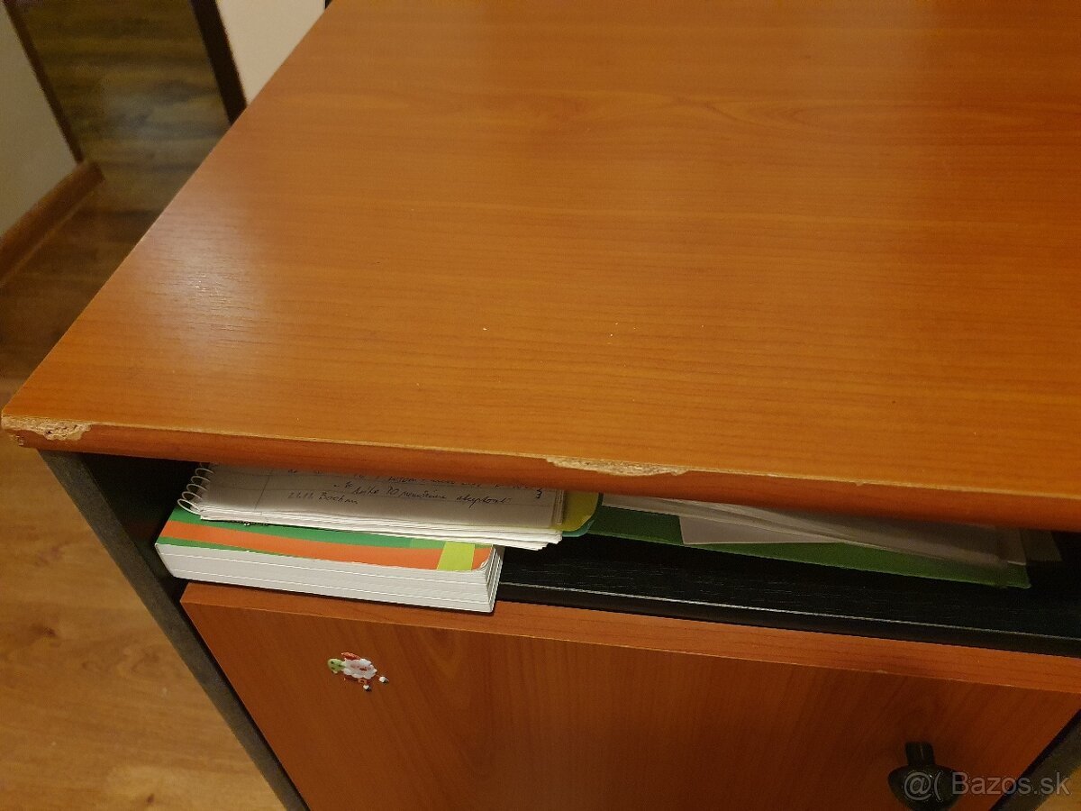 písací stôl 150x74cm - 4