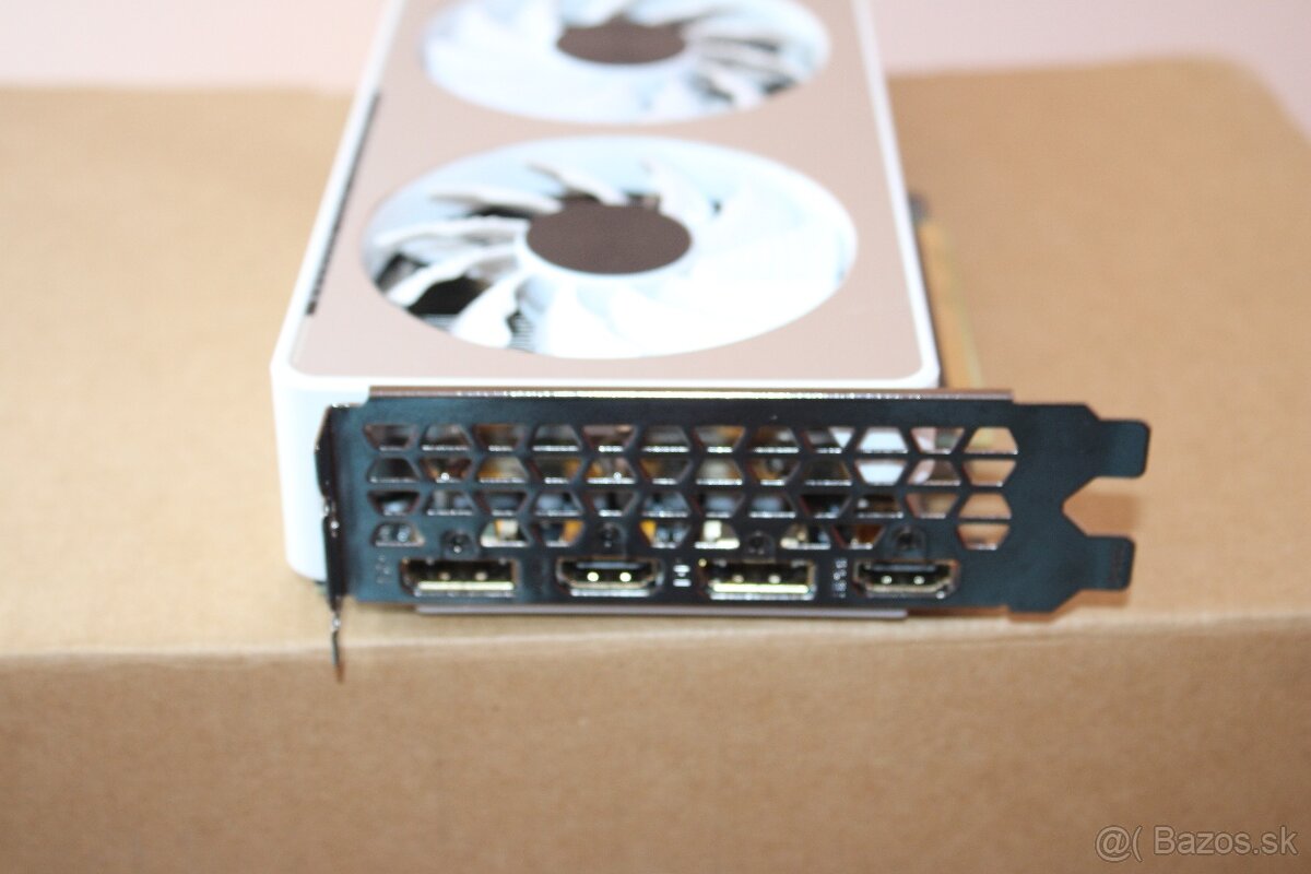 Predám grafickú kartu Gigabute RTX 3060 12 Gb. - 4