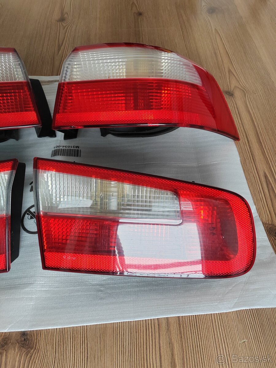 Renault Laguna 2 sedan zadné svetlá - 4