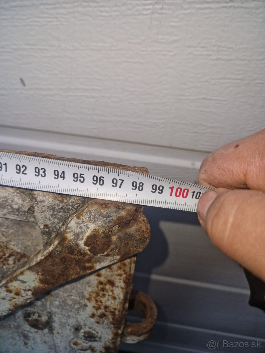 Staré železné dvere / okenica - 4