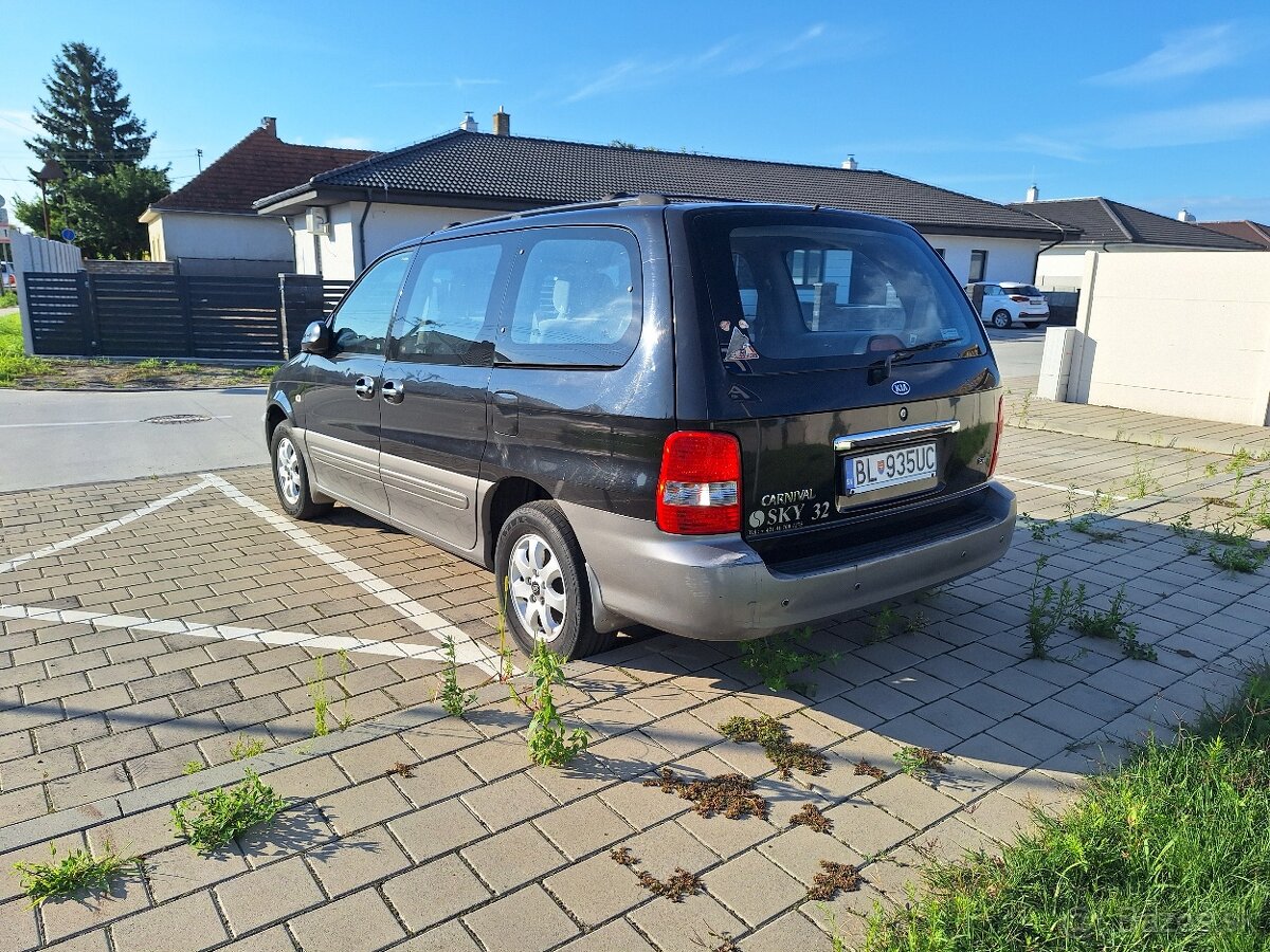 KIA Carnival 2005 - 4