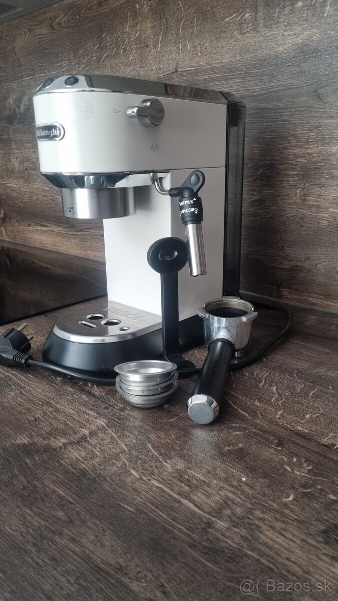 De'Longhi Dedica EC 685.W - 4