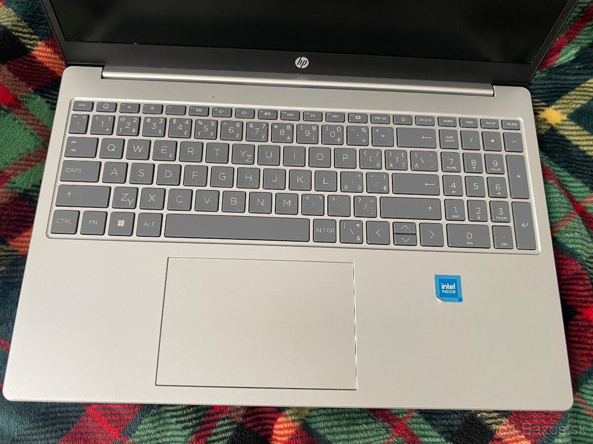 HP Laptop 15-fd0650nc – veľmi dobrý stav - 4
