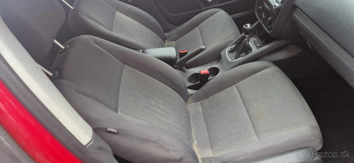 . Volkswagen Golf V 1,9Tdi 77kw - 4