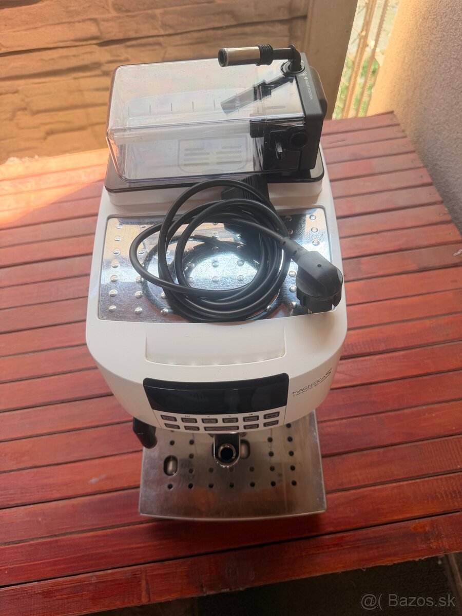Kávovar De longhi - 4