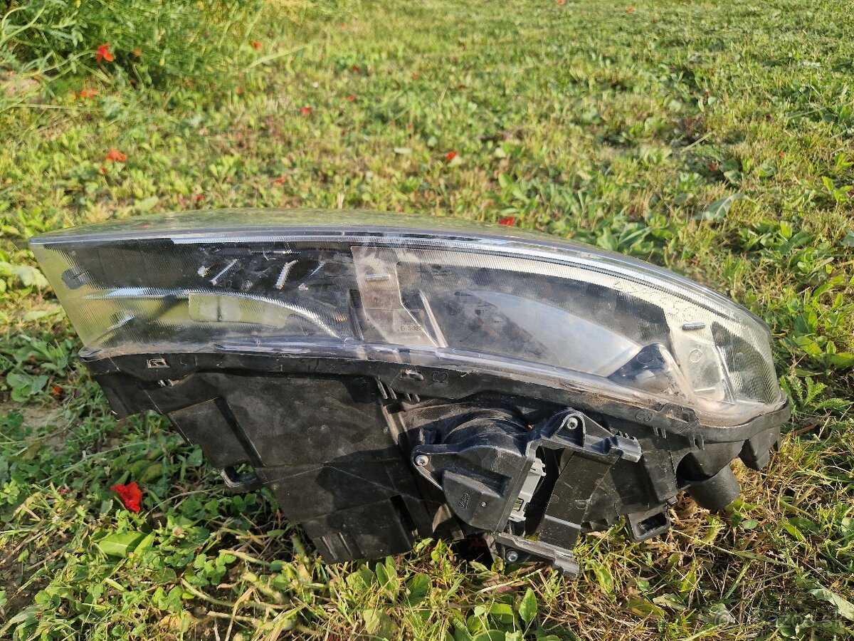 Ľavé predné svetlo Volvo S60, V60 - 4