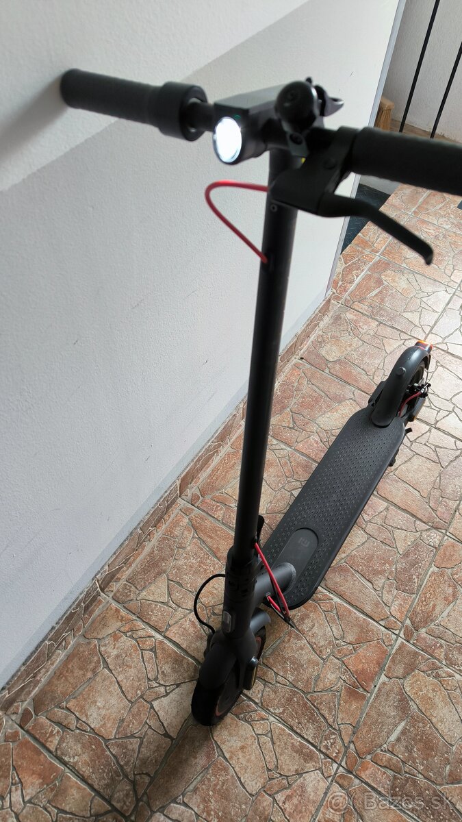 Elektrická kolobežka Xiaomi Pro 2 - 4
