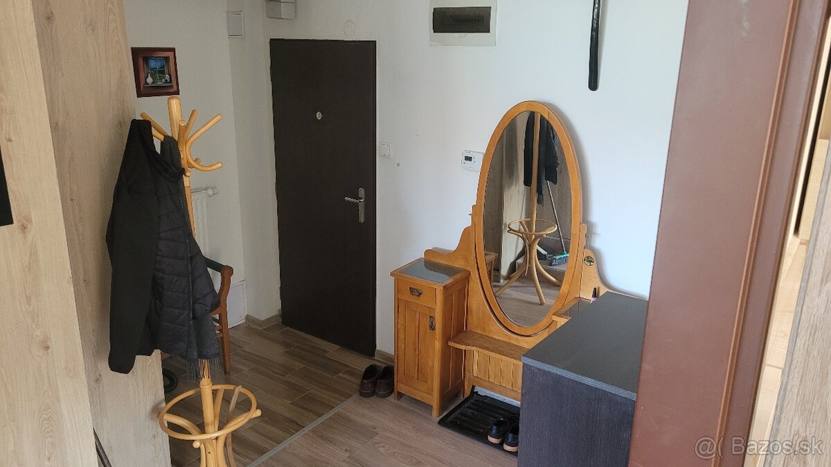 Podnájom BA centrum pri Hrade, Samostatná Izba – foto 4