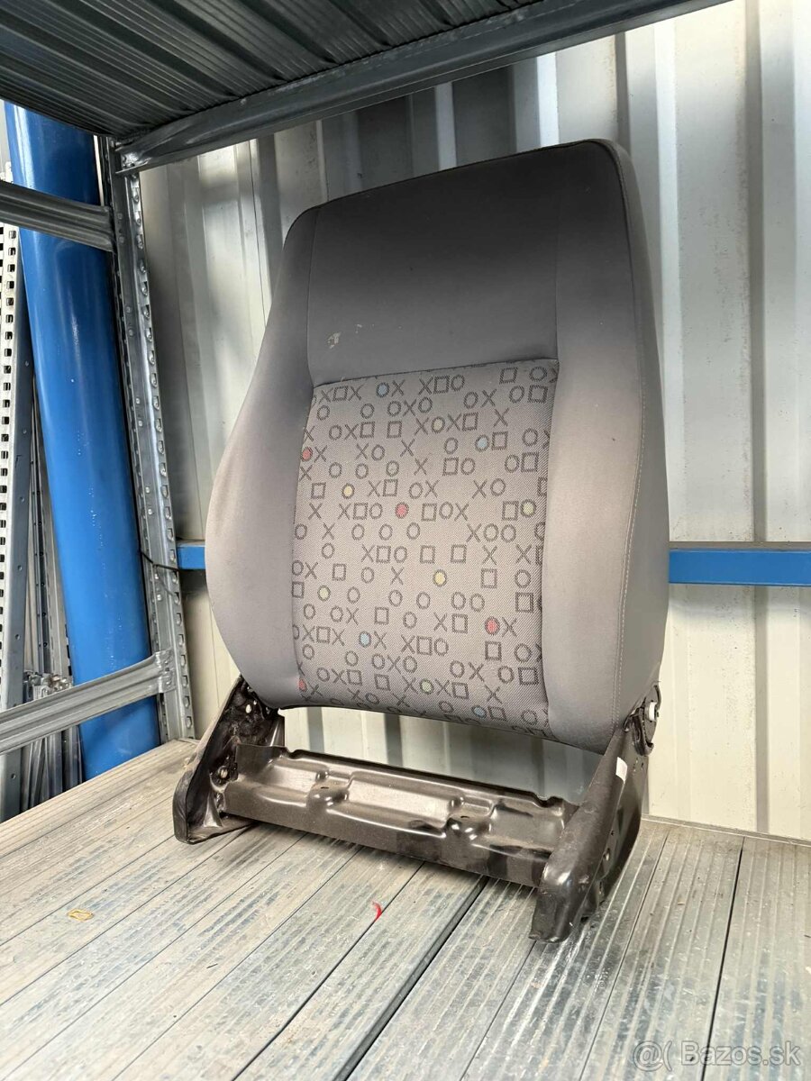 vrchná časť sedadla VW T5,T6 - 4