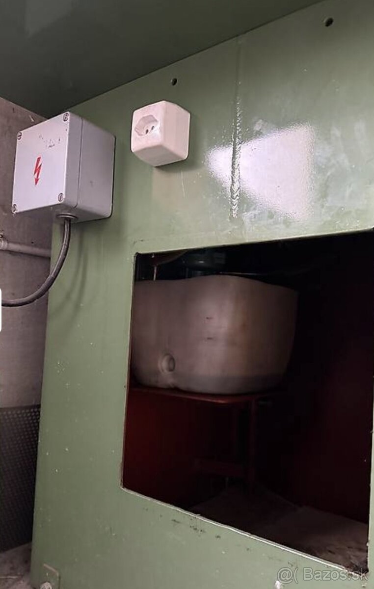 Fréza s vrtačkou - 4