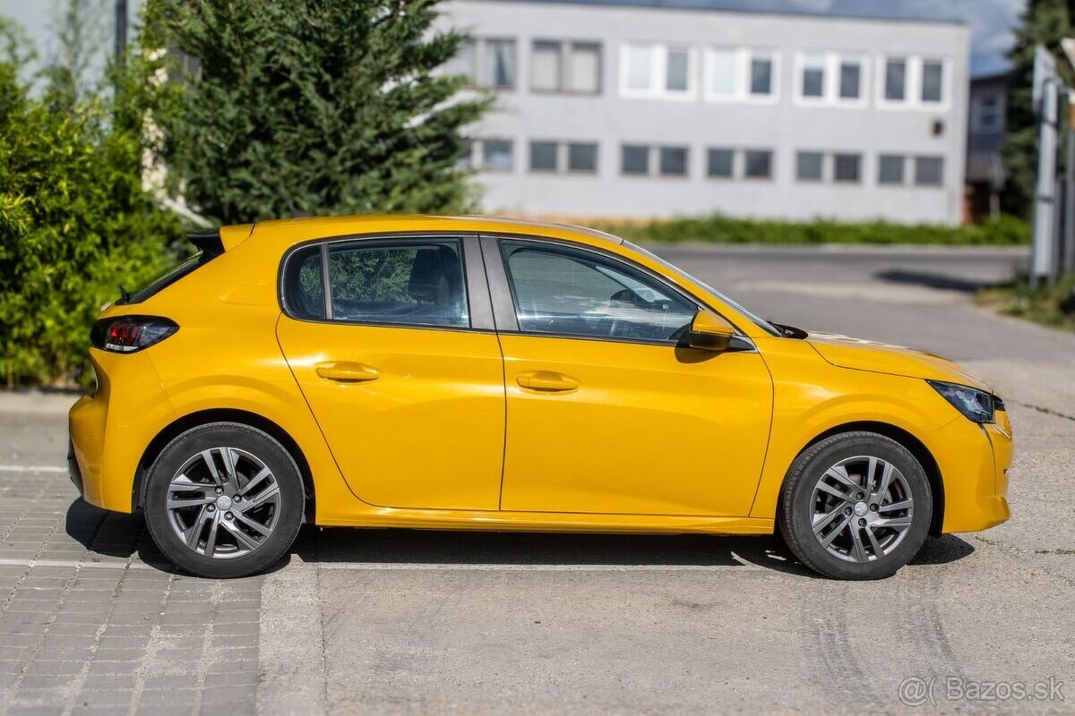 Peugeot 208 1.2 benzín - 4