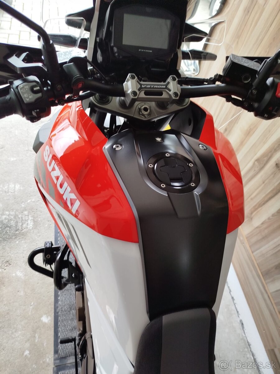 Predám Suzuki V-Strom 1050 XT - 4