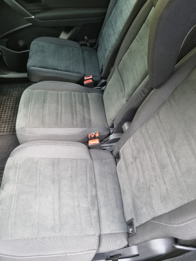 Predám VW Touran 1,5 TSI DSG - 4