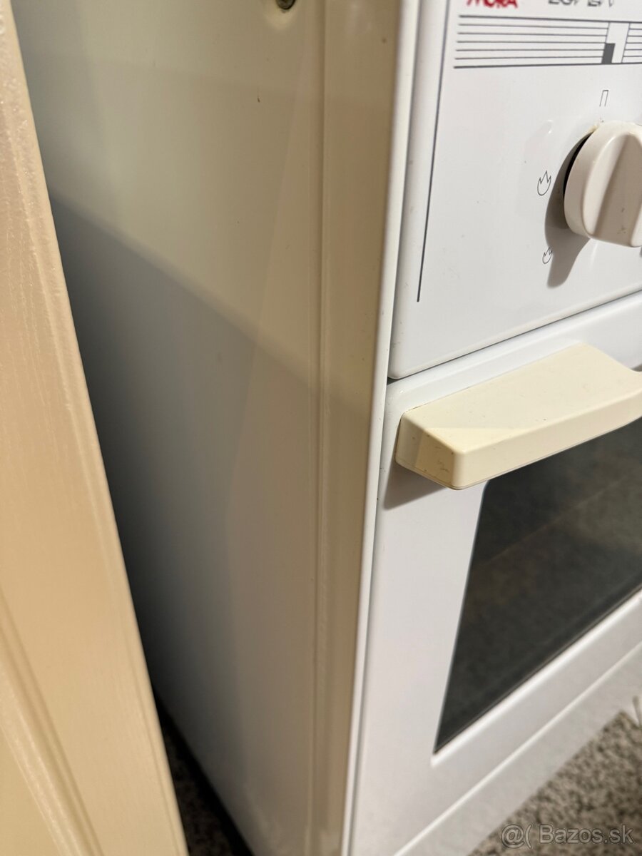 Predam sporak Mora - 4