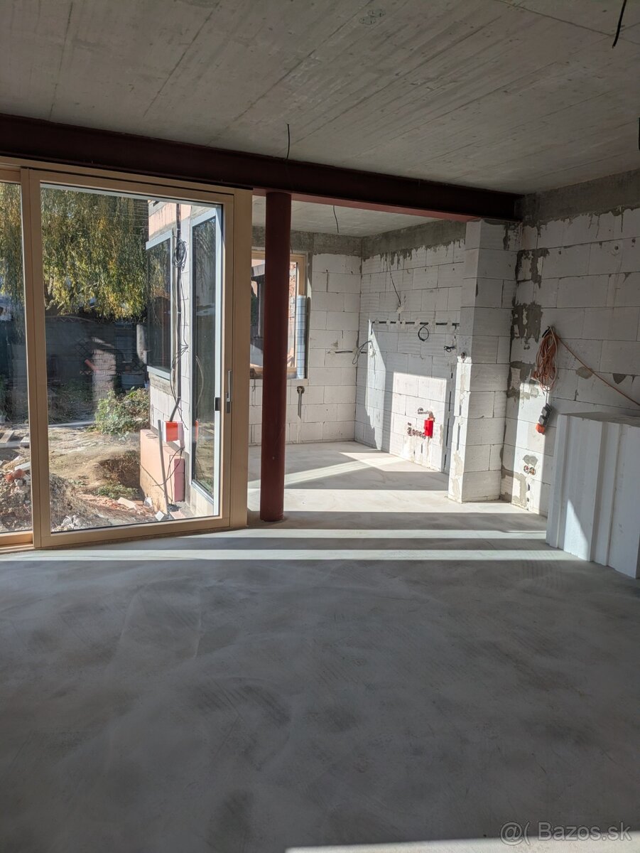 Stavebný pracovník – Všestranná pomoc na dohodu - 4