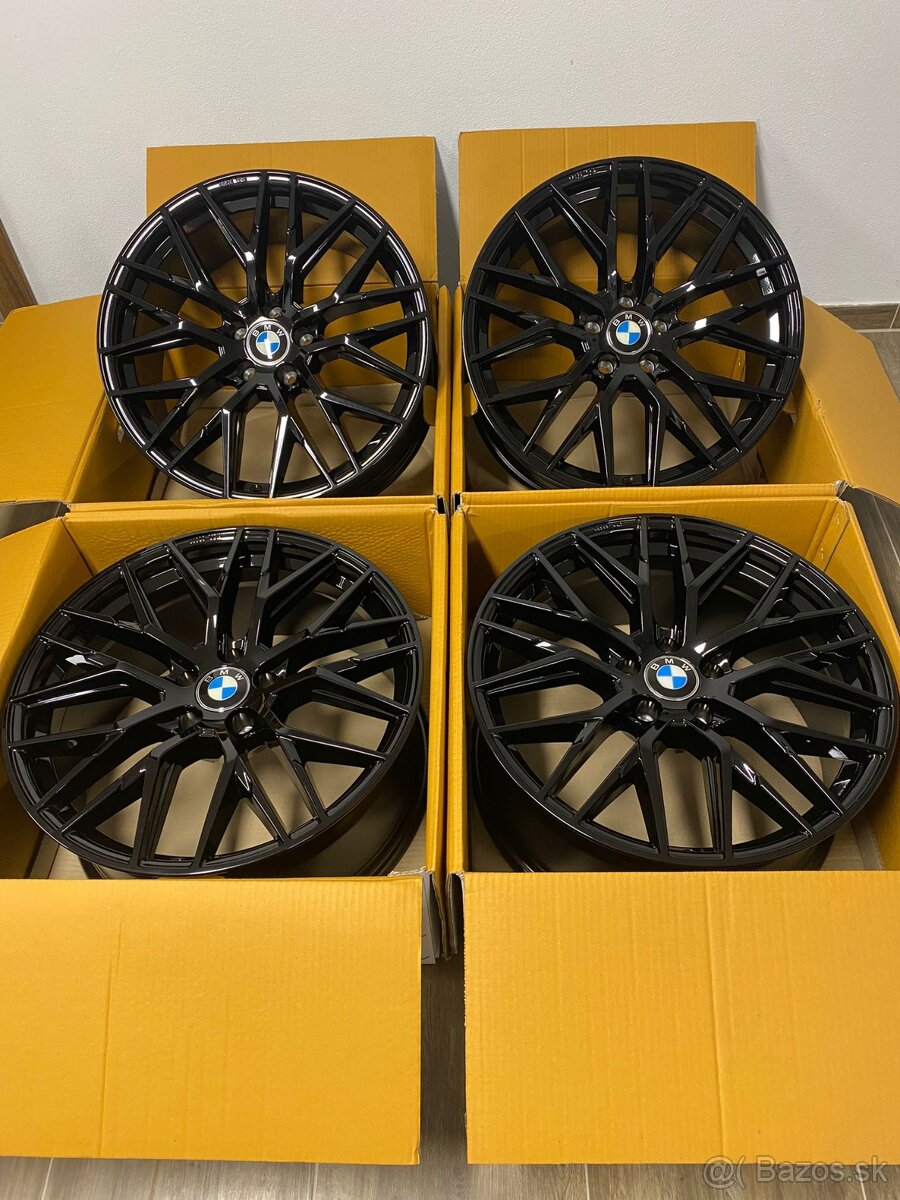 5x112 R18 RS4 Black - 4