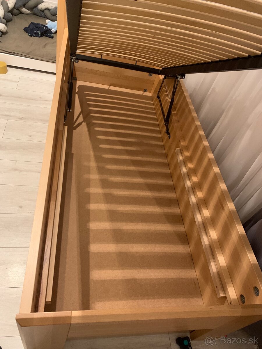 Buková posteľ z masívu - 4