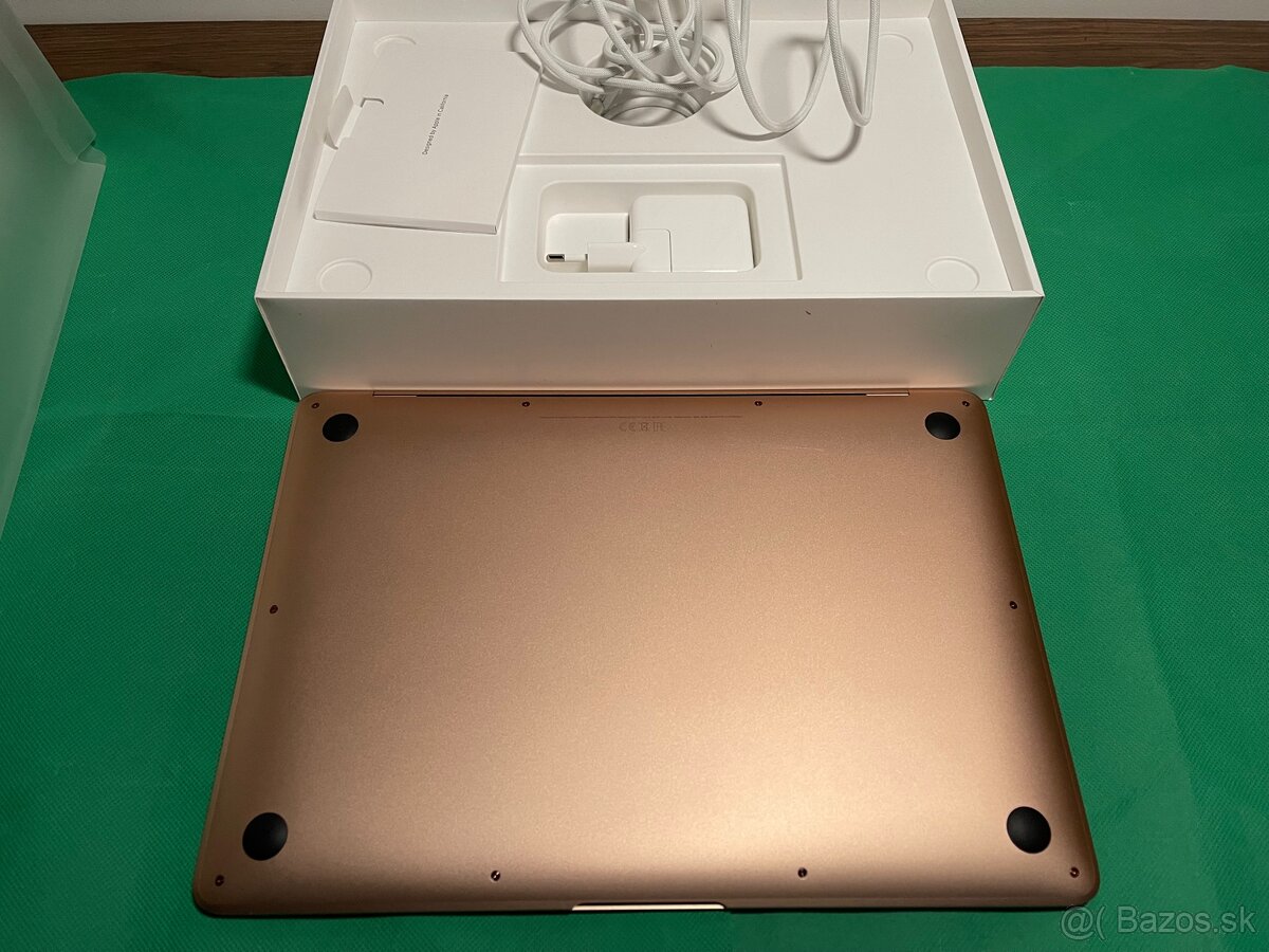 MacBook Air M1 8GB / 256GB Rosé Gold - 4