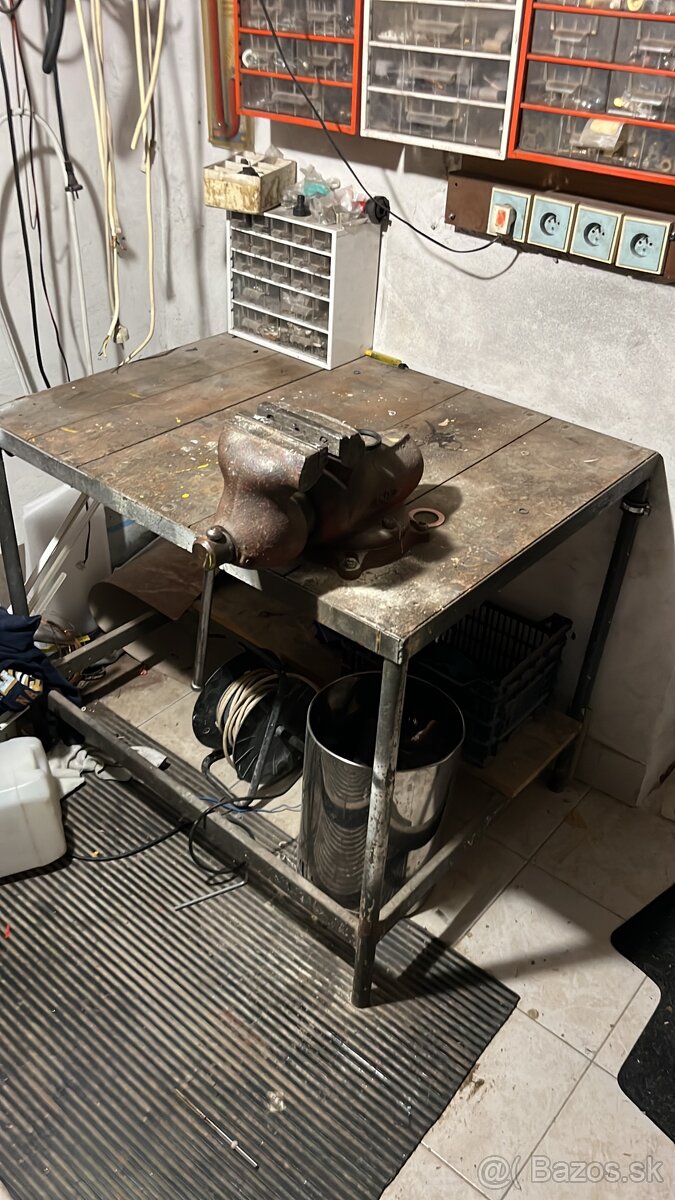 Pracovný stôl - 4