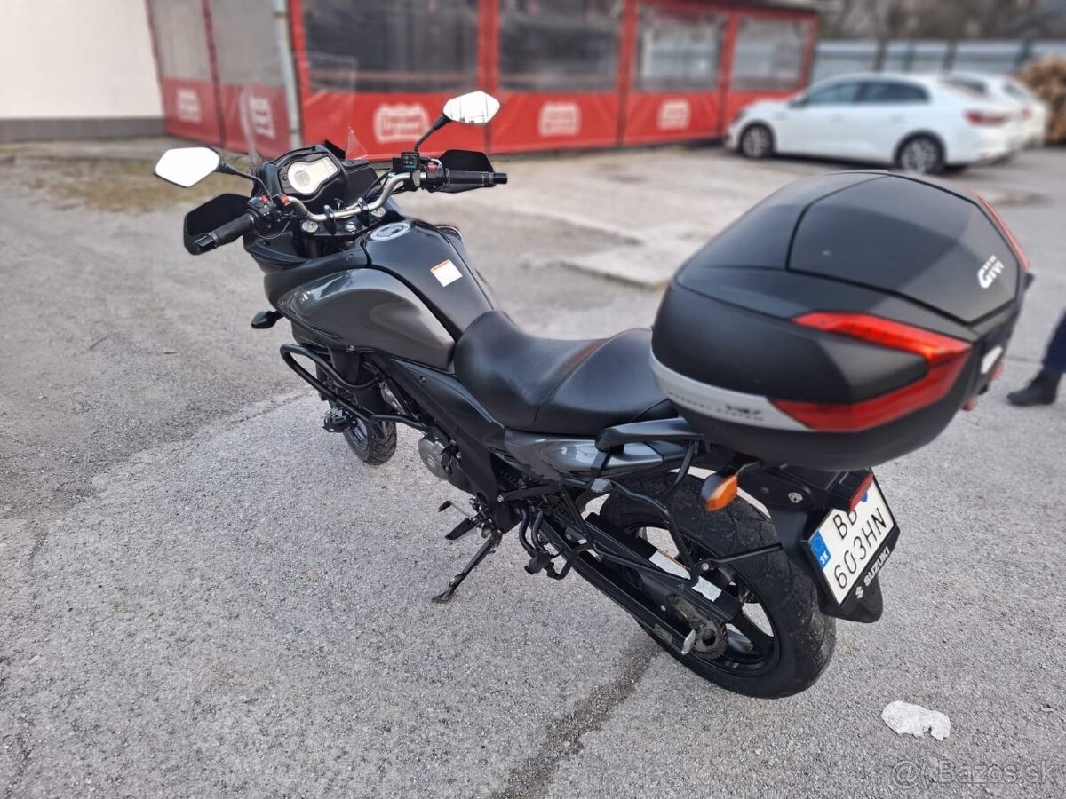 Suzuki V-Strom DL650 - 4