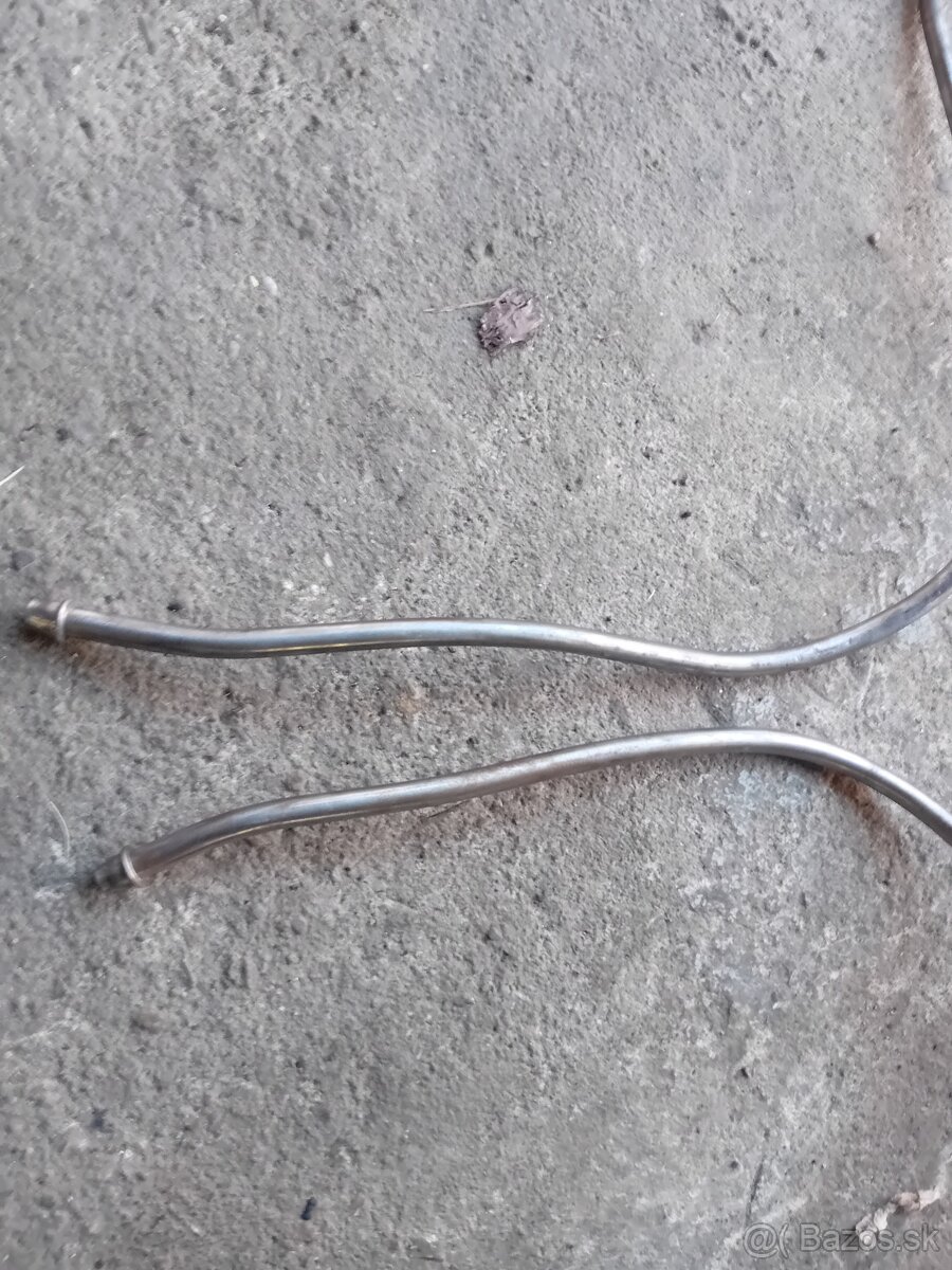 Predam vodiace rurky na renault laguna 2 - 4