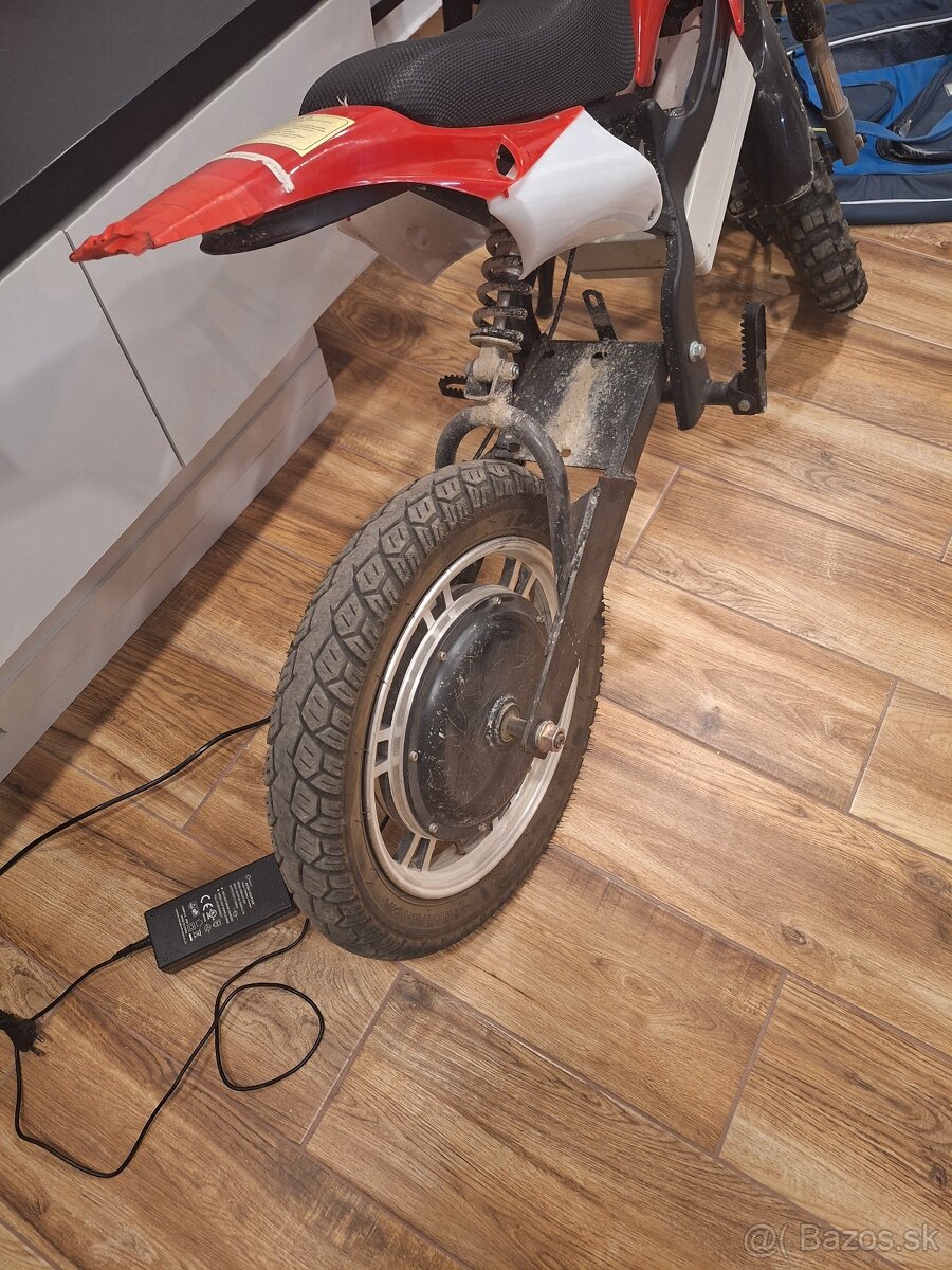 Detská elektrická motorka - 4