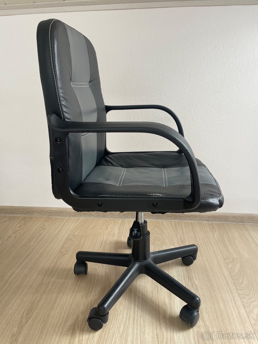 Kancelárska stolička - 4