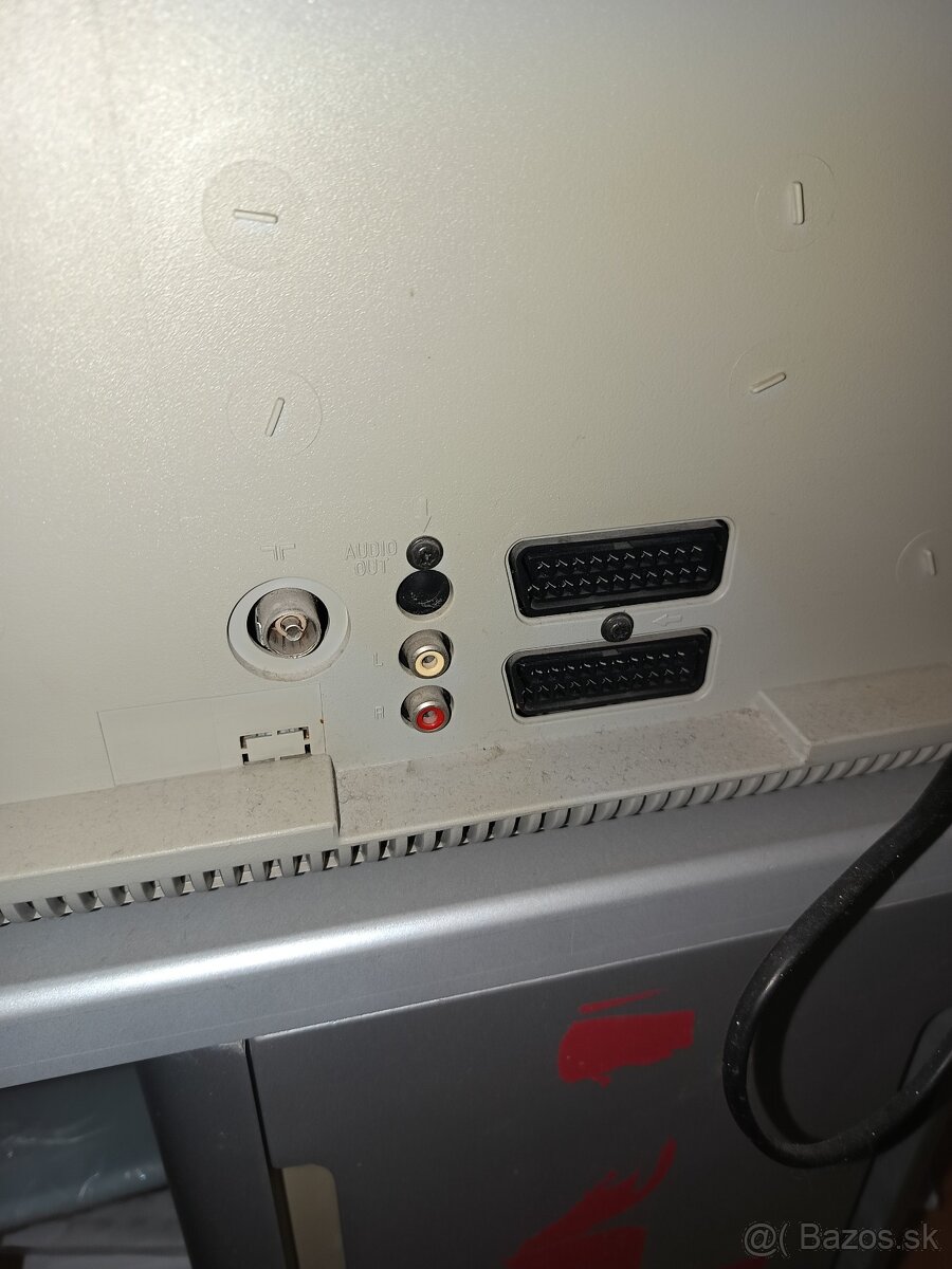 Predám retro televízor PHILIPS - 4