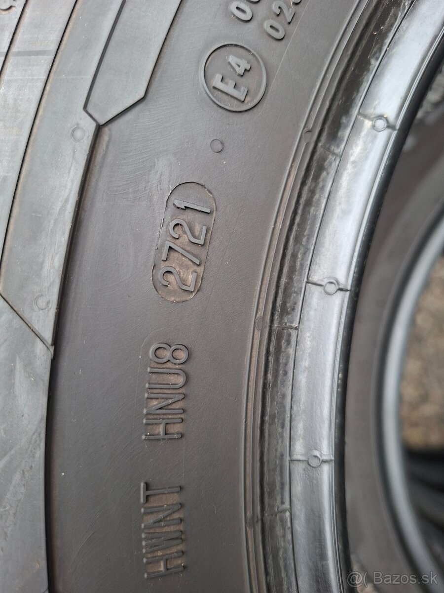 215/70R15C Continental - 4