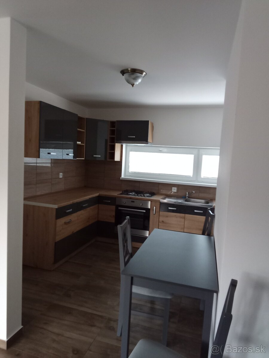 Prenajmem nový RD v obci Chor.Grob časť Čierna voda - 4