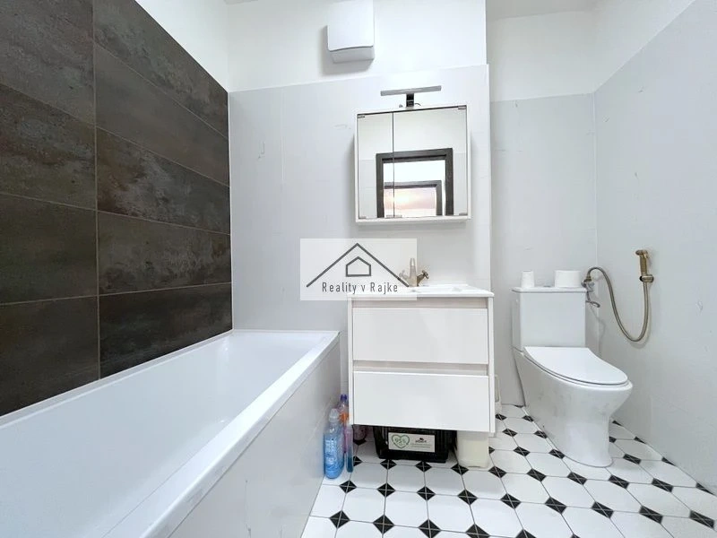Priesranný 2 izbový byt v Rajke - 4