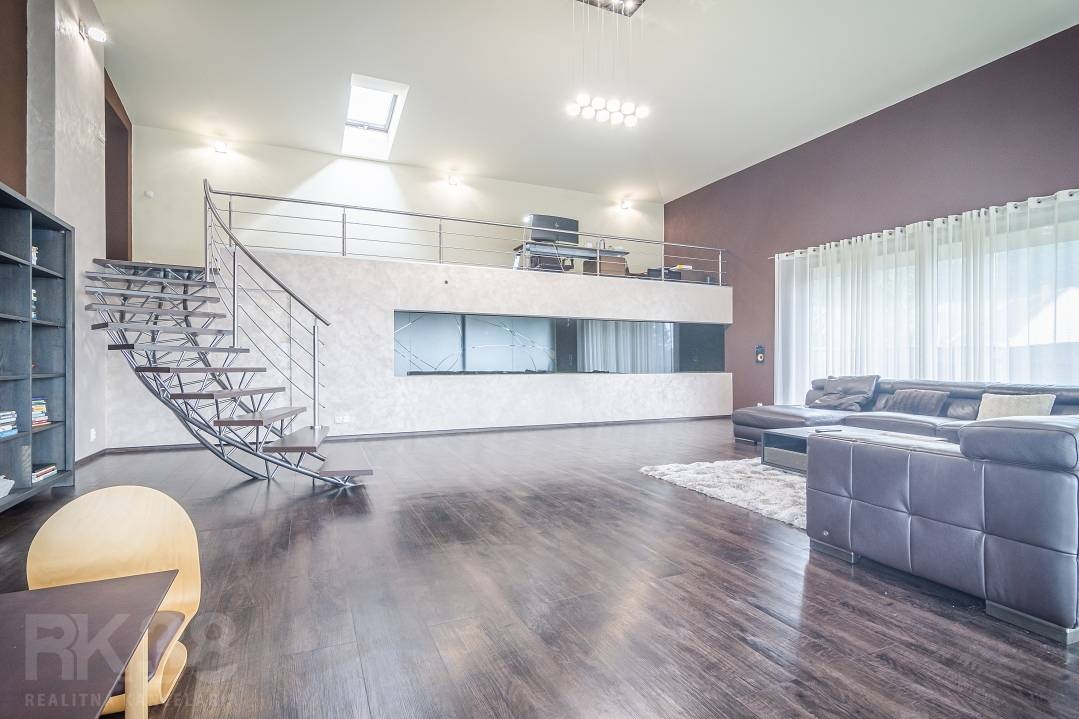 TOP ponuka: Priestranný dom s nádherným pozemkom - 4