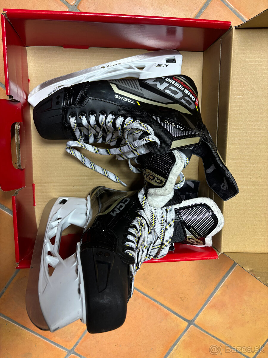 Hokejove korcule CCM Tacks c 45 (9.5) - 4