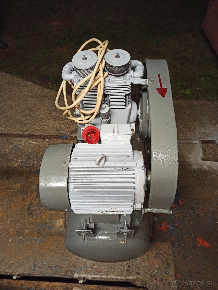 Predám kompresor Ikov dvojválec - 4